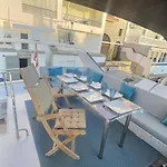 Nuit Sur Yacht Avec Petit Dejeuner ספינת מלון *
